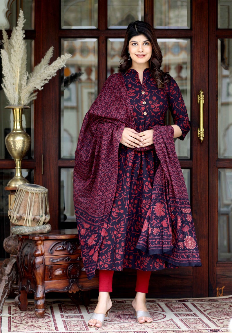 Miravan Maroon Floral Print Anarkali Kurta with Dupatta for Women - Image 4